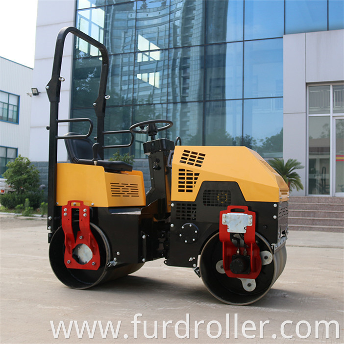 Vibratory Road Roller Machine